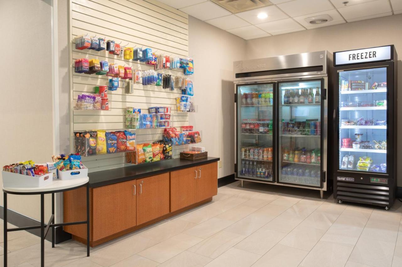 Holiday Inn & Suites Goodyear - West Phoenix Area By Ihg Eksteriør billede