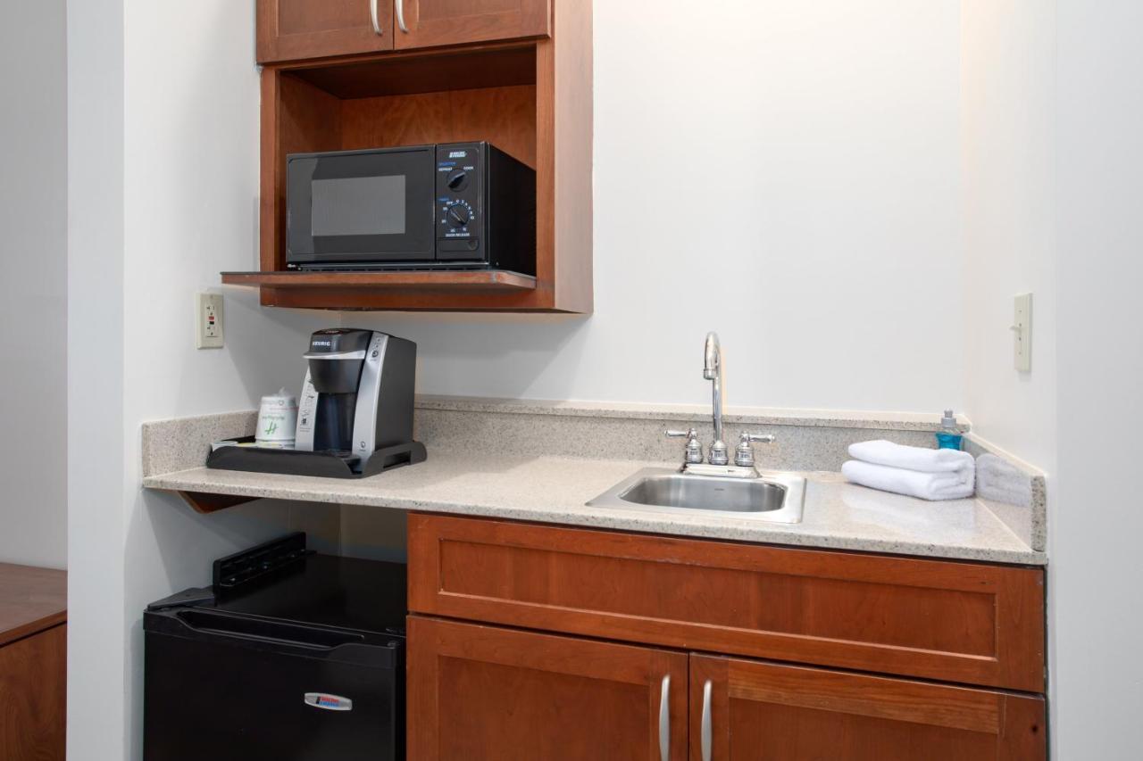 Holiday Inn & Suites Goodyear - West Phoenix Area By Ihg Eksteriør billede