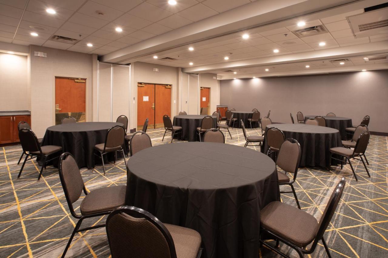 Holiday Inn & Suites Goodyear - West Phoenix Area By Ihg Eksteriør billede