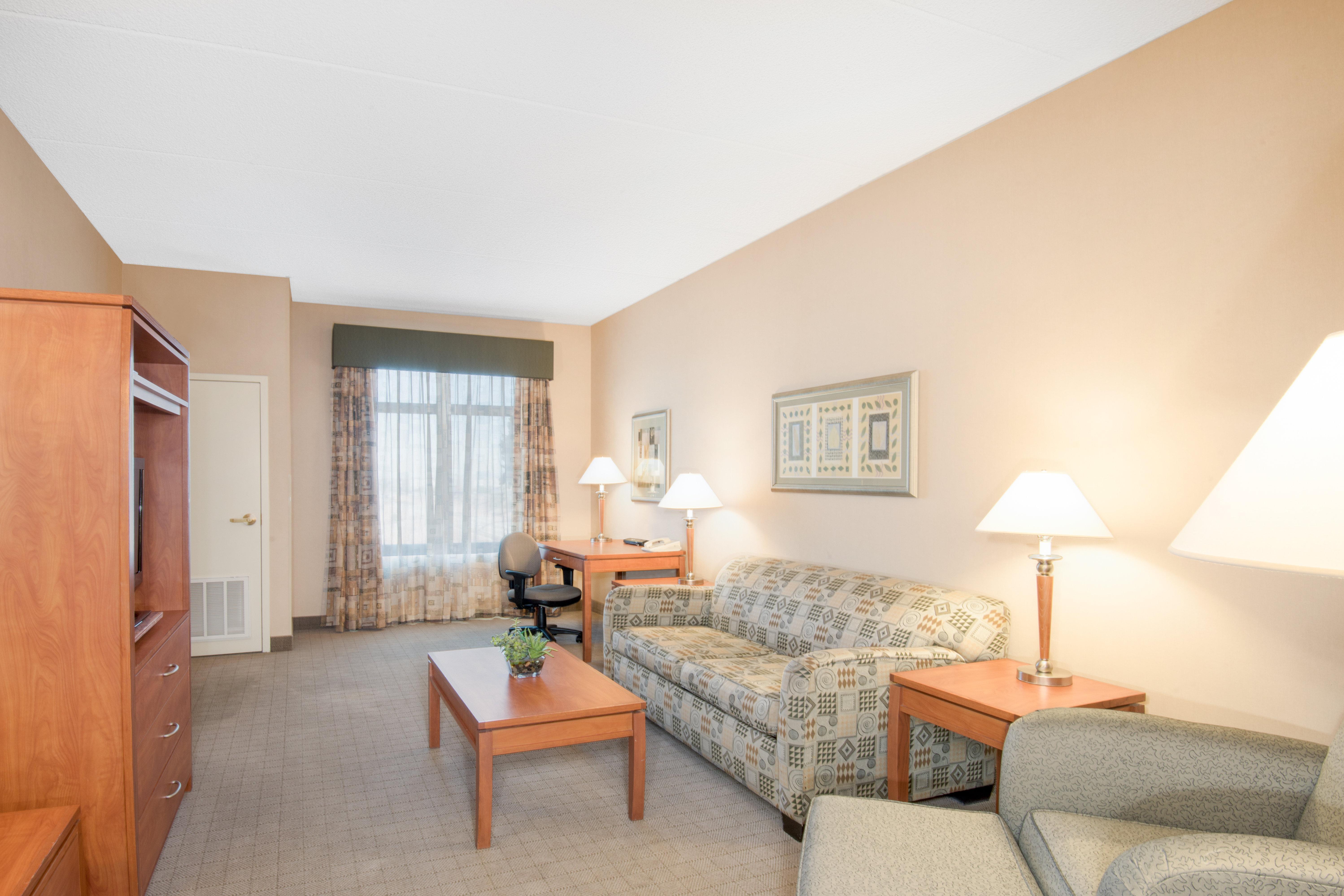 Holiday Inn & Suites Goodyear - West Phoenix Area By Ihg Eksteriør billede
