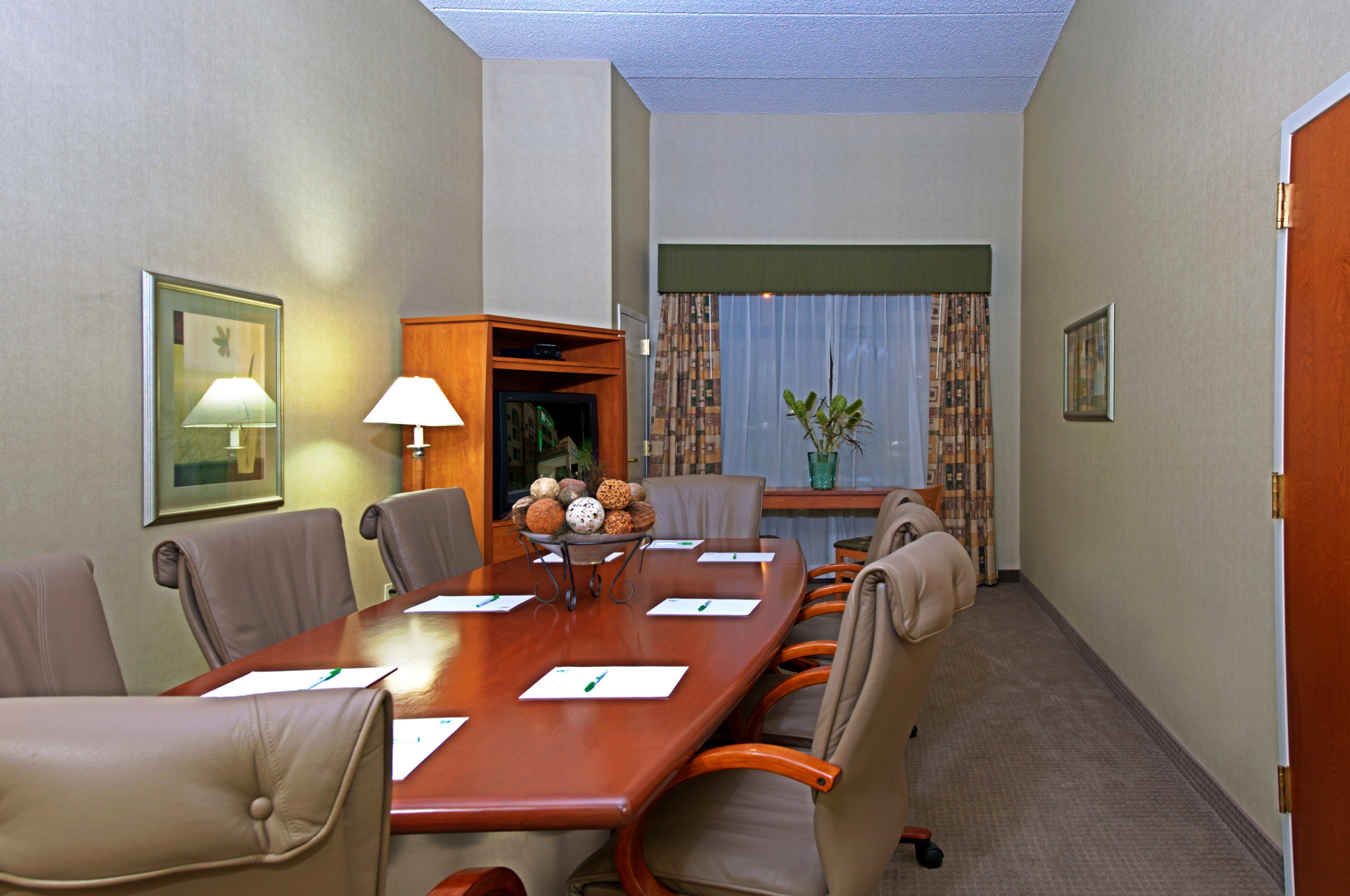Holiday Inn & Suites Goodyear - West Phoenix Area By Ihg Eksteriør billede