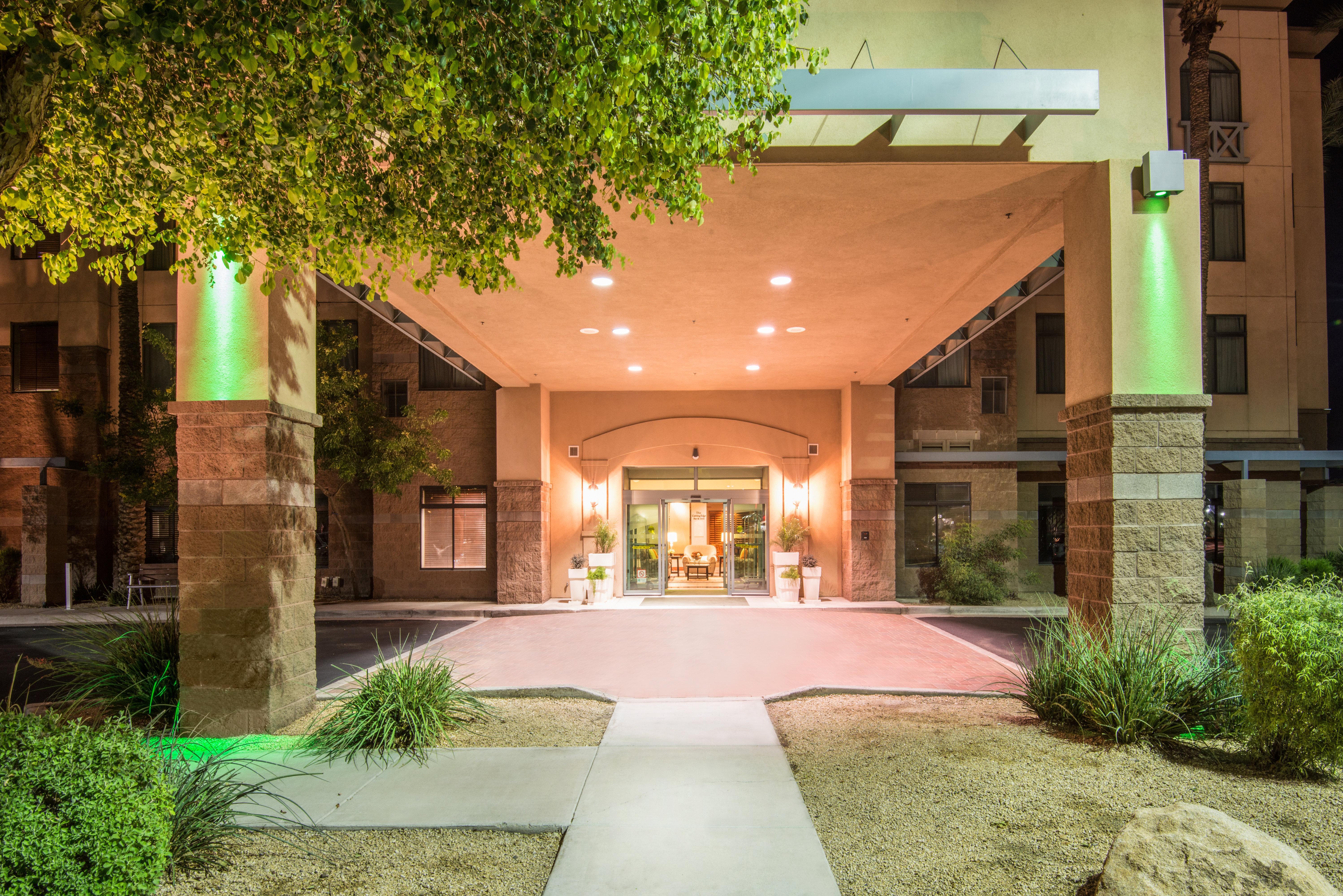 Holiday Inn & Suites Goodyear - West Phoenix Area By Ihg Eksteriør billede