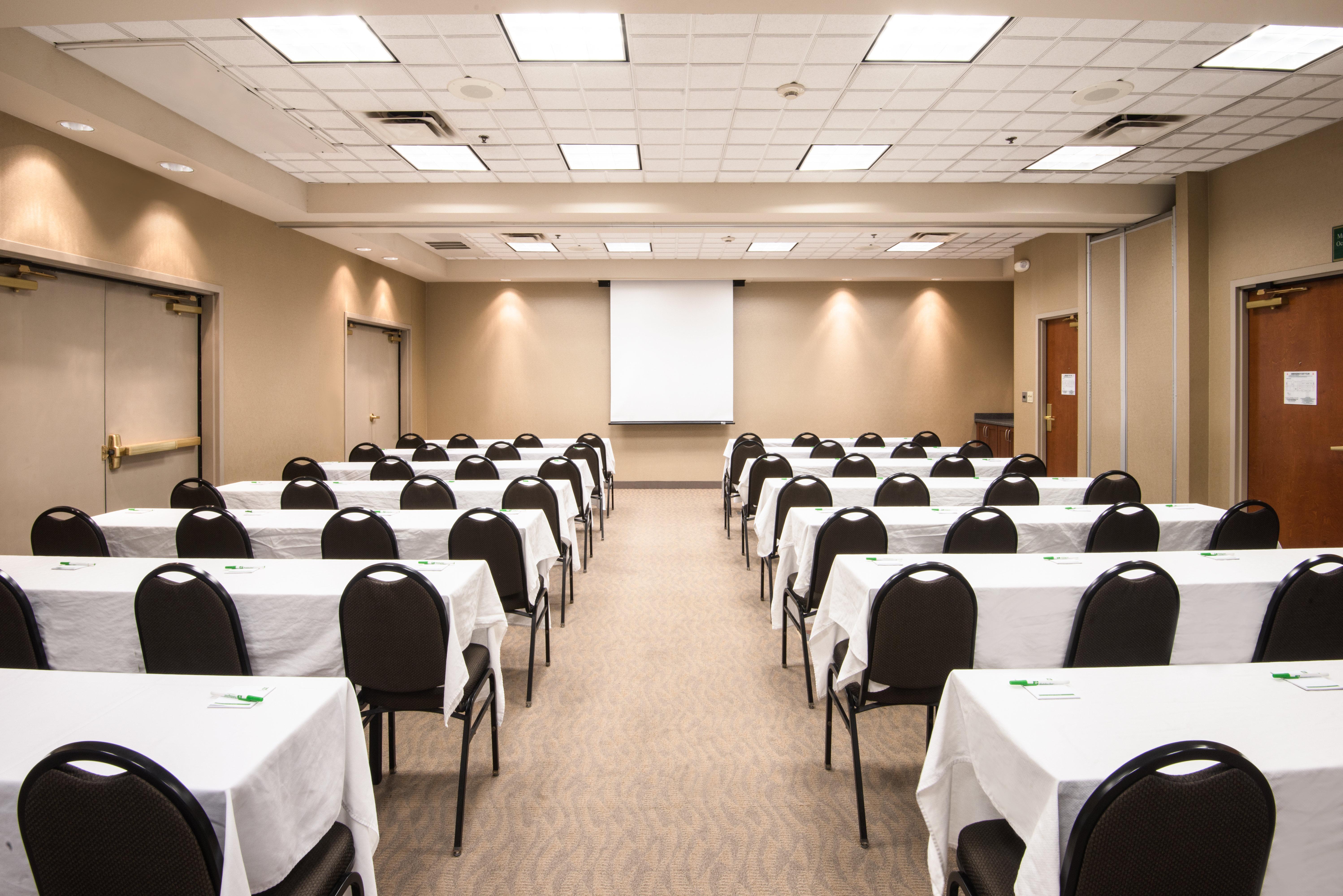 Holiday Inn & Suites Goodyear - West Phoenix Area By Ihg Eksteriør billede