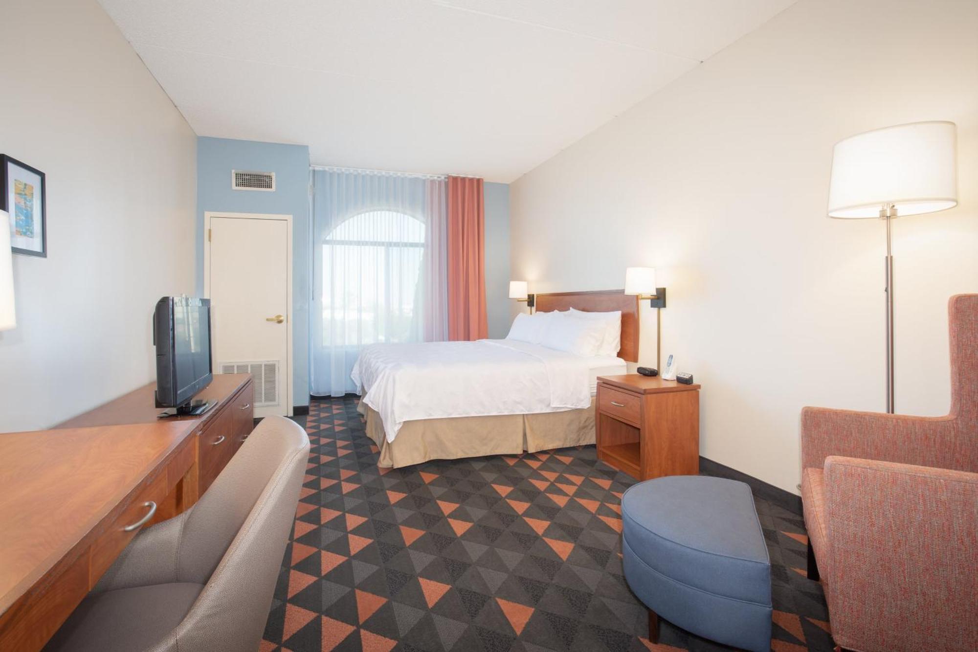 Holiday Inn & Suites Goodyear - West Phoenix Area By Ihg Eksteriør billede